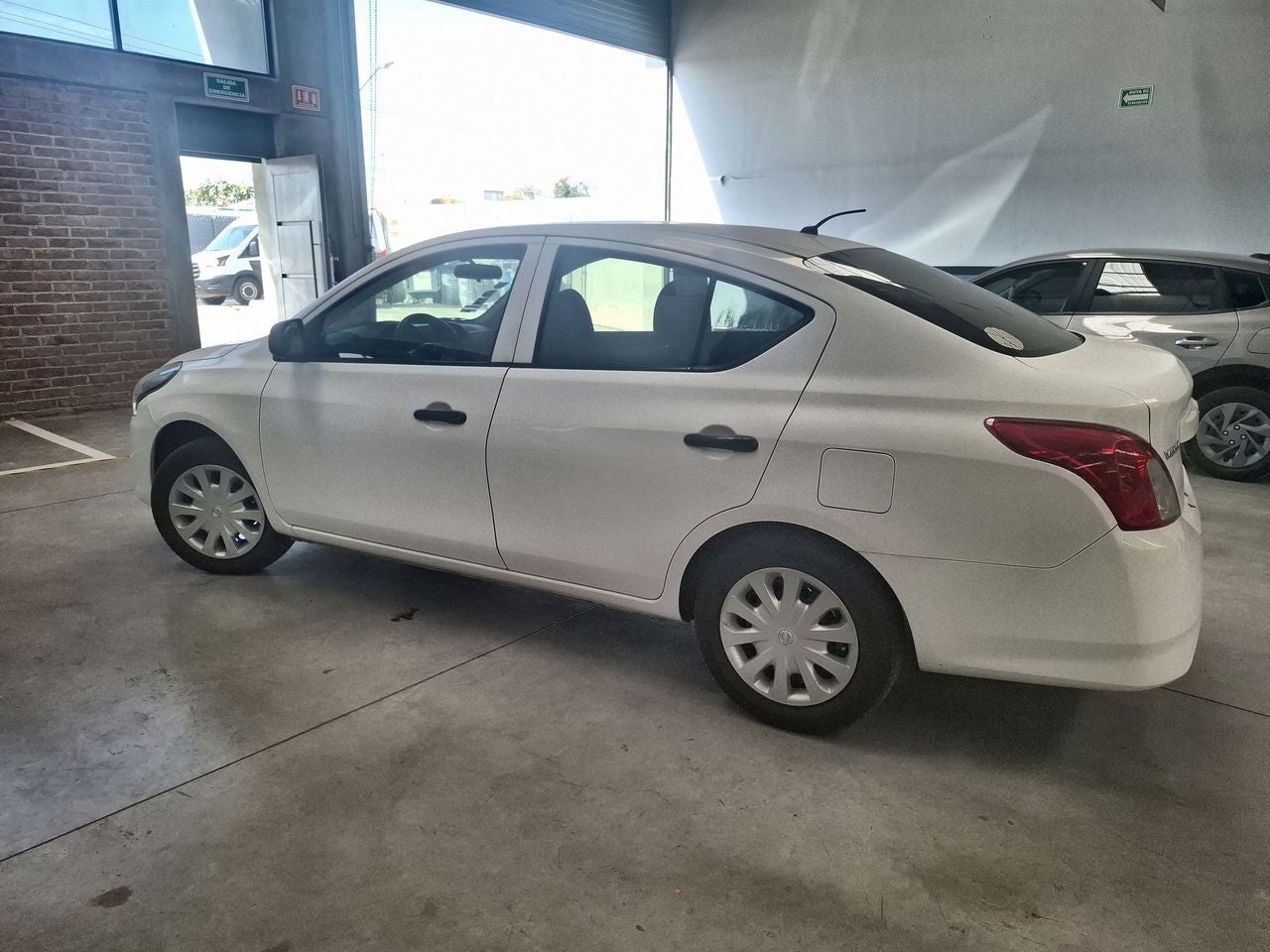 2018 Nissan VERSA DRIVE MT AC