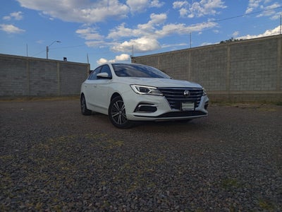 2024 MG MG 5 1.5L DEL ELEGANCE MT