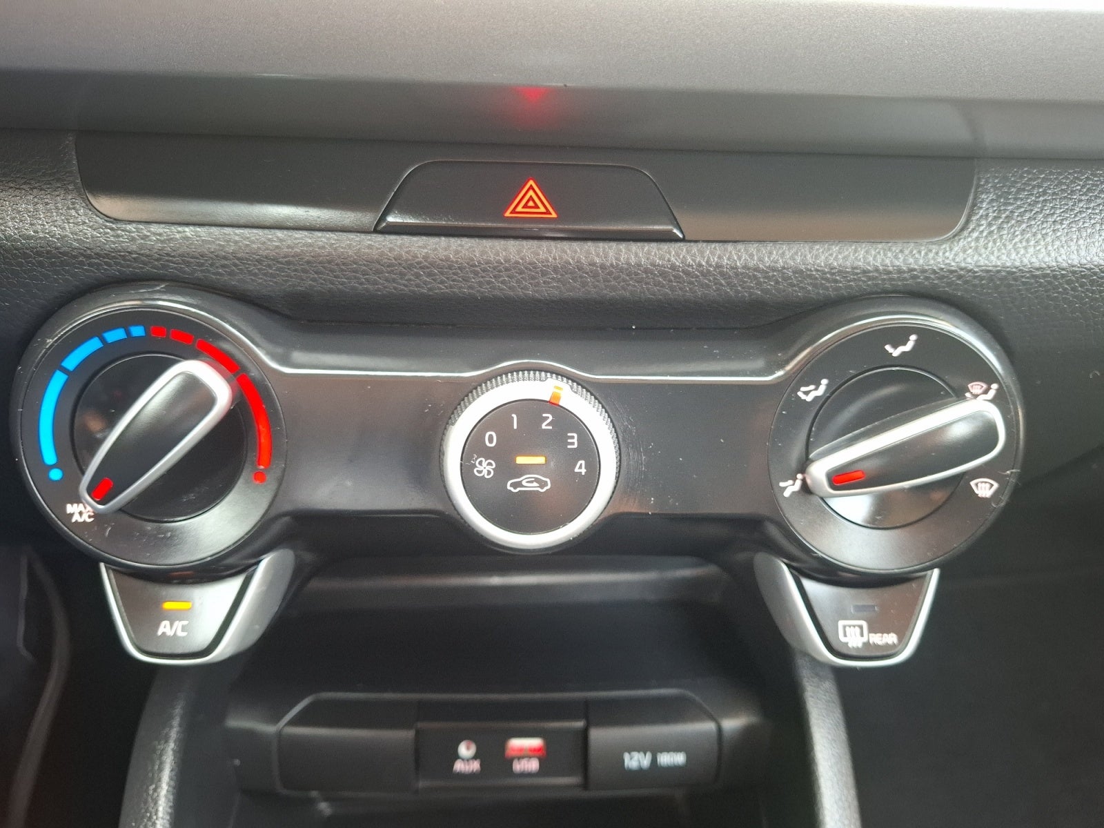 2020 Kia RIO SEDÁN LX TM
