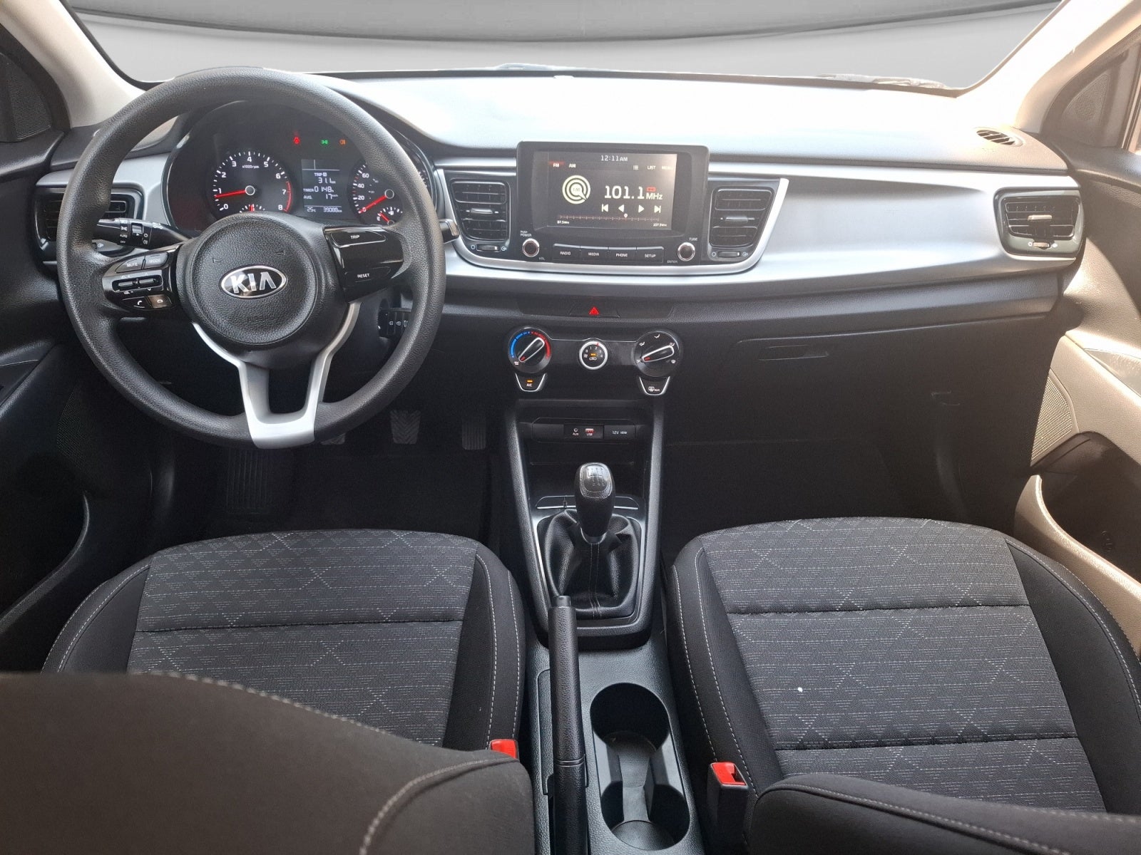 2020 Kia RIO SEDÁN LX TM