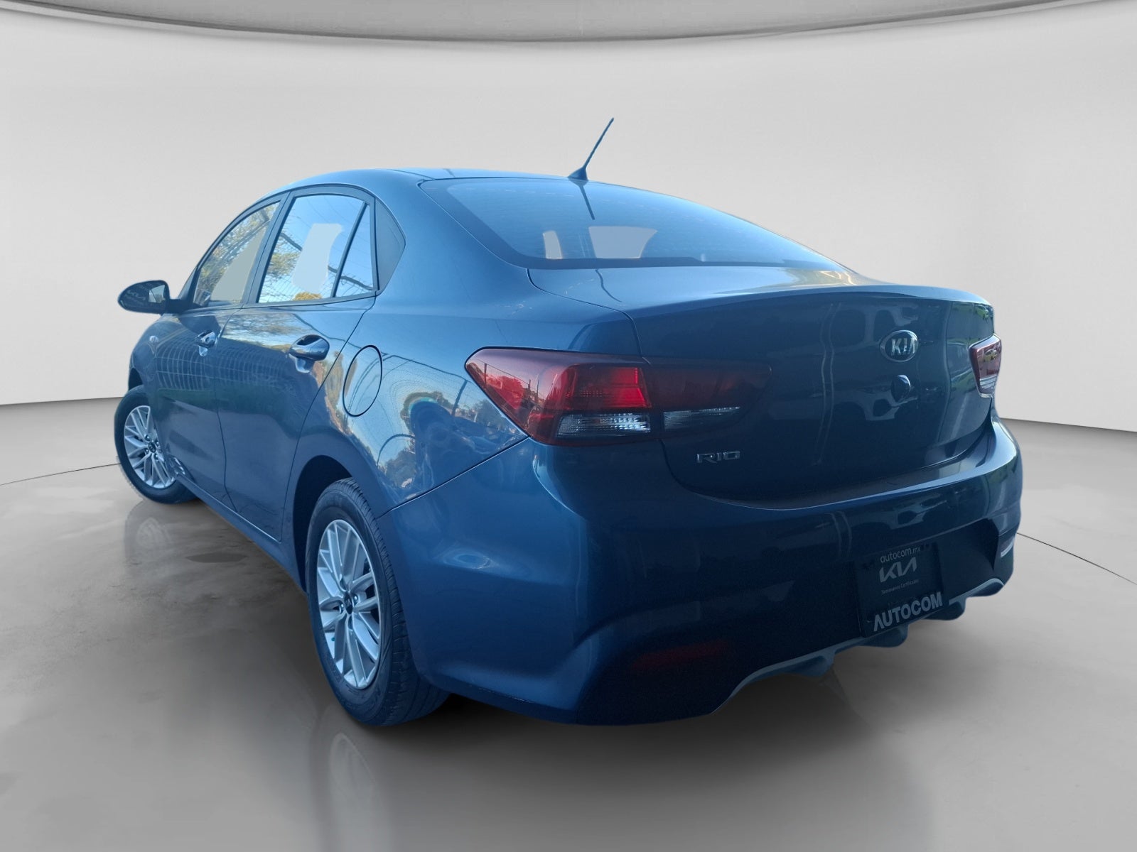 2020 Kia RIO SEDÁN LX TM