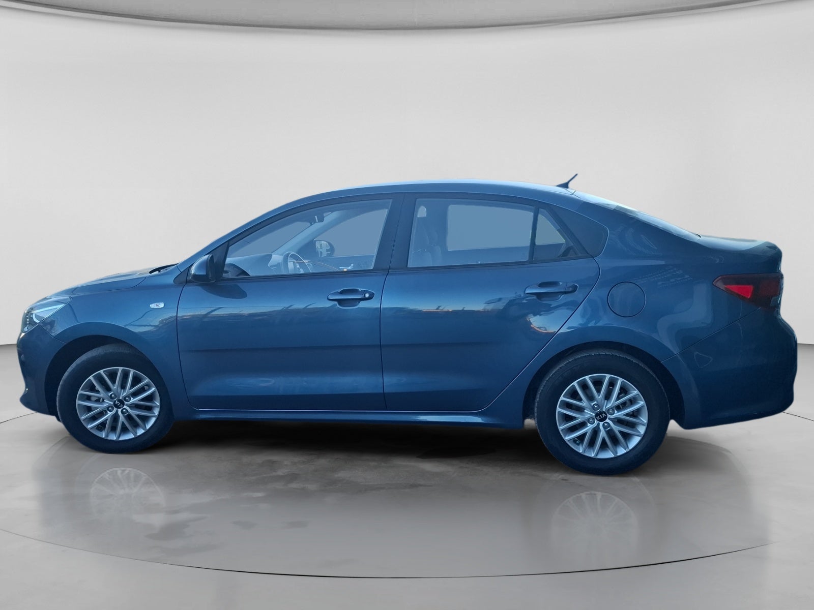 2020 Kia RIO SEDÁN LX TM