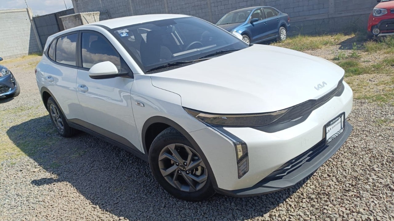 2025 Kia K3 LX MT