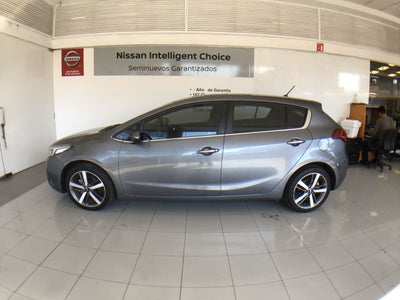 2018 Kia FORTE FORTE HB SX AT