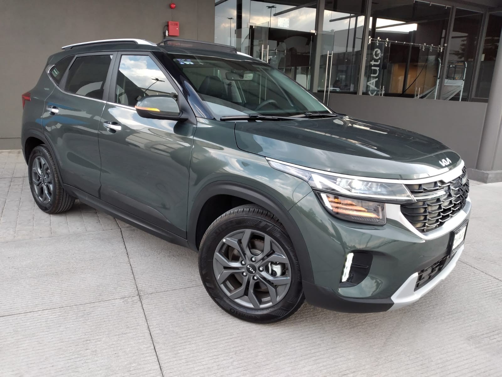 2024 Kia SELTOS SX