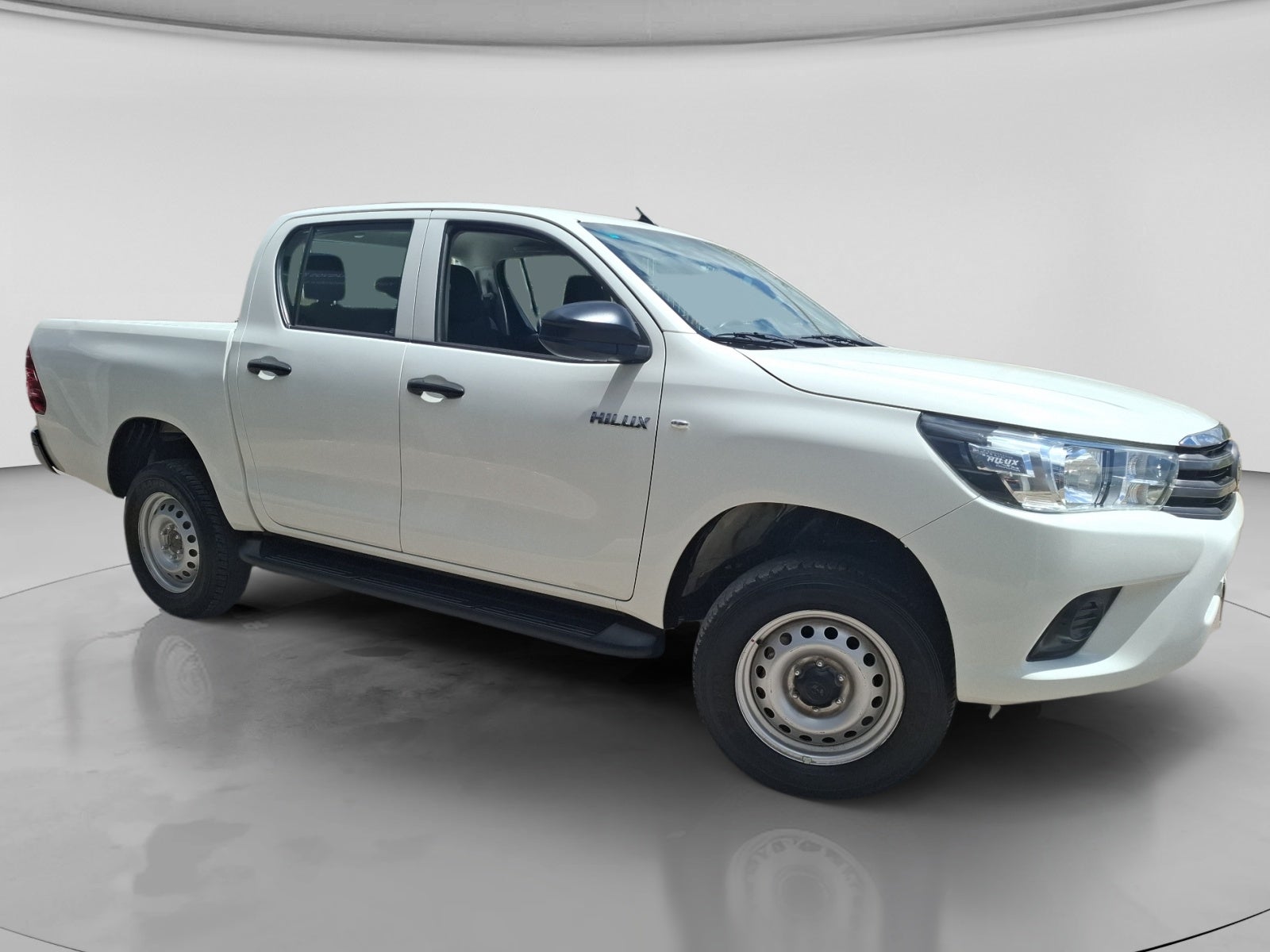 2023 Toyota HILUX D-CAB BASE